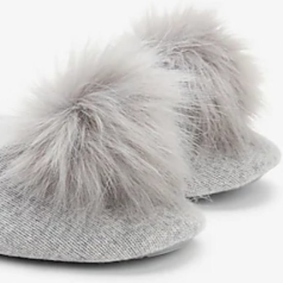 Express X You Cashmere Pom Slippers Size Small - Gray and Oatmeal - Picture 2 of 5